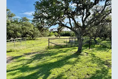 3513 N US Hwy 281, Blanco, TX 78606 - Photo 32
