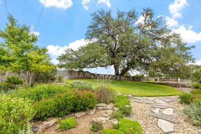 1251 Doebbler Rd, Fredericksburg, TX 78624 - Photo 32