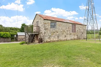 1251 Doebbler Rd, Fredericksburg, TX 78624 - Photo 52