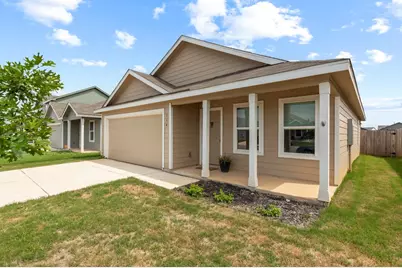 114 Aidan Trl, Fredericksburg, TX 78624 - Photo 2