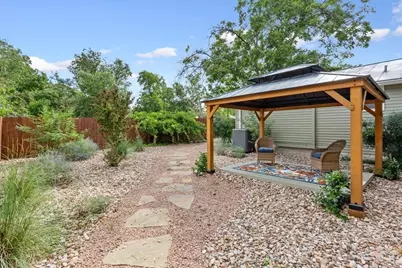 312 E College St, Fredericksburg, TX 78624 - Photo 38