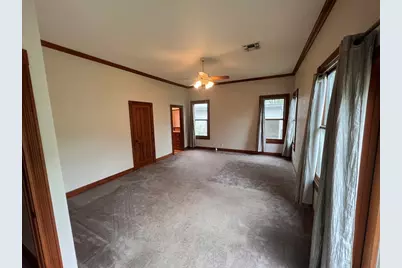 211 W Hackberry St, Fredericksburg, TX 78624 - Photo 12