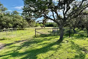 3513 N US Hwy 281, Blanco, TX 78606 - Photo 26
