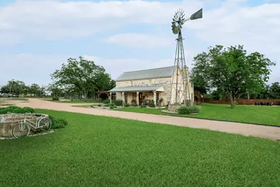 271 Smokehouse Rd, Fredericksburg, TX 78624 - Photo 4