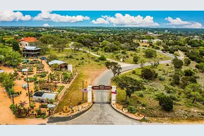 113 Indian Bluff Dr, Kerrville, TX 78028 - Photo 46