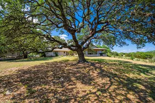 113 Indian Bluff Dr, Kerrville, TX 78028 - Photo 26