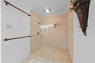 113 Indian Bluff Dr, Kerrville, TX 78028 - Photo 14