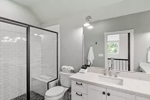 419 E Travis St, Fredericksburg, TX 78624 - Photo 28