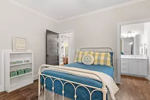 419 E Travis St, Fredericksburg, TX 78624 - Photo 24