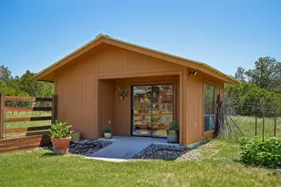 722 W Lacey Oak Pkwy, Kerrville, TX 78028 - Photo 4