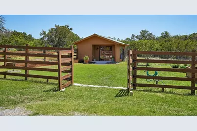722 W Lacey Oak Pkwy, Harper, TX 78631 - Photo 58
