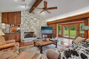 722 W Lacey Oak Pkwy, Kerrville, TX 78028 - Photo 8