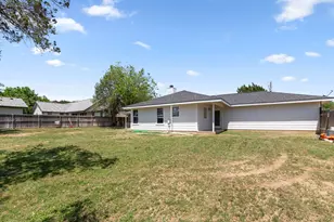 200 Red Oak Ln, Ingram, TX 78025 - Photo 18