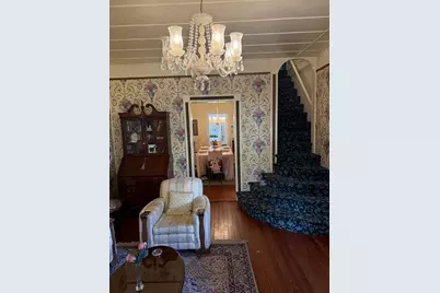 208 S Crockett St, Fredericksburg, TX 78624 - Photo 6