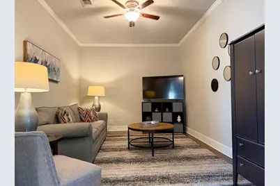 709 W Travis St, Fredericksburg, TX 78624 - Photo 12