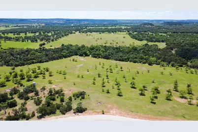 13 Baj Ln, Fredericksburg, TX 78624 - Photo 2