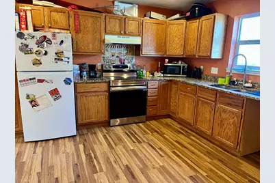 306 W Park St, Fredericksburg, TX 78624 - Photo 6