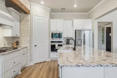 448 Mystic Oaks Trail, Fredericksburg, TX 78624 - Photo 18