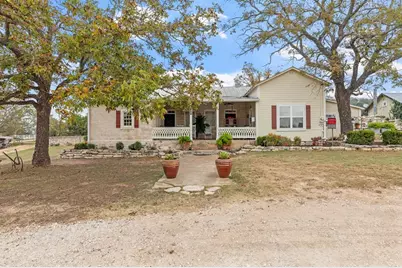 1447 Royal Oaks Loop, Fredericksburg, TX 78624 - Photo 2