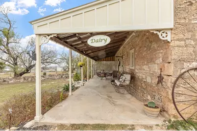 1447 Royal Oaks Loop, Fredericksburg, TX 78624 - Photo 36