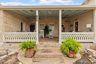 1447 Royal Oaks Loop, Fredericksburg, TX 78624 - Photo 4