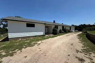 2078 Lower Crabapple Rd, Fredericksburg, TX 78624 - Photo 2