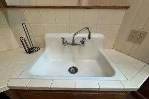 509 W Creek St, Fredericksburg, TX 78624 - Photo 14