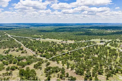 2100 Grape Creek Rd, Fredericksburg, TX 78624 - Photo 18