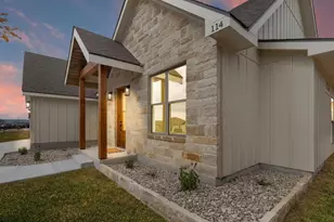 114 Madrona Ln, Fredericksburg, TX 78624 - Photo 2