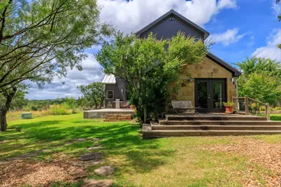 1556 Pfiester Rd, Fredericksburg, TX 78624 - Photo 32