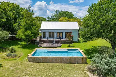 1556 Pfiester Rd, Fredericksburg, TX 78624 - Photo 2