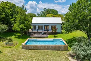 1556 Pfiester Rd, Fredericksburg, TX 78624 - Photo 2