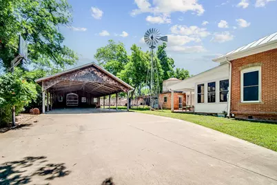 609 W Austin St, Fredericksburg, TX 78624 - Photo 44