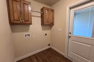 1004 E Hill St, Fredericksburg, TX 78624 - Photo 14