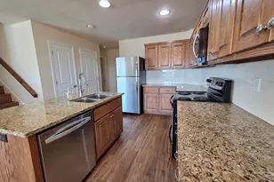 1004 E Hill St, Fredericksburg, TX 78624 - Photo 10