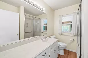304 W Live Oak St, Fredericksburg, TX 78624 - Photo 10