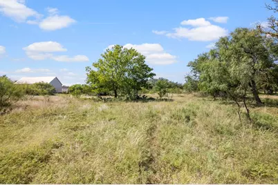 604 N Cherry St, Fredericksburg, TX 78624 - Photo 4