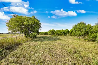 179 Woodland Dr, Fredericksburg, TX 78624 - Photo 8