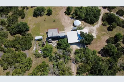 232 Spring Rd, Fredericksburg, TX 78624 - Photo 2