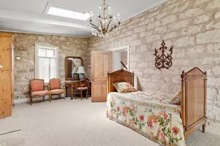 209 W San Antonio St, Fredericksburg, TX 78624 - Photo 12