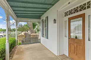 209 W San Antonio St, Fredericksburg, TX 78624 - Photo 8