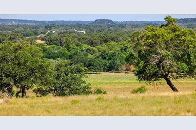 6334 E Ranch Rd 1631, Fredericksburg, TX 78624 - Photo 40