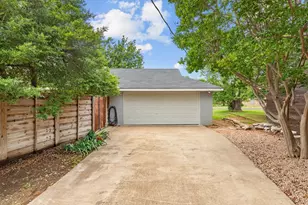 1003 Ave A, Fredericksburg, TX 78624 - Photo 26