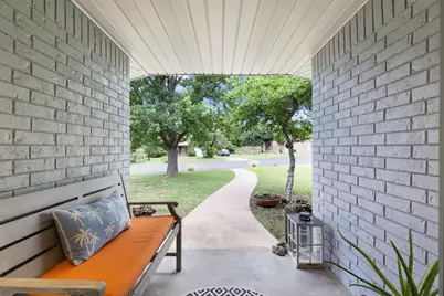 1003 Avenue A, Fredericksburg, TX 78624 - Photo 2