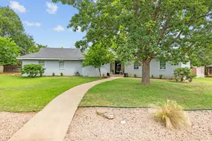 1003 Ave A, Fredericksburg, TX 78624 - Photo 1