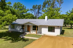 125 W Lower Crabapple Rd, Fredericksburg, TX 78624 - Photo 2