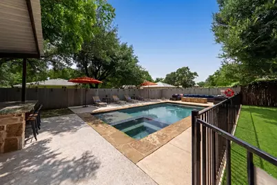 306 S Acorn St, Fredericksburg, TX 78624 - Photo 60