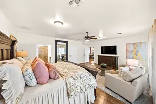 306 S Acorn St, Fredericksburg, TX 78624 - Photo 20