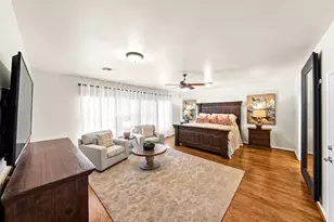 306 S Acorn St, Fredericksburg, TX 78624 - Photo 18