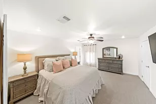 306 S Acorn St, Fredericksburg, TX 78624 - Photo 32